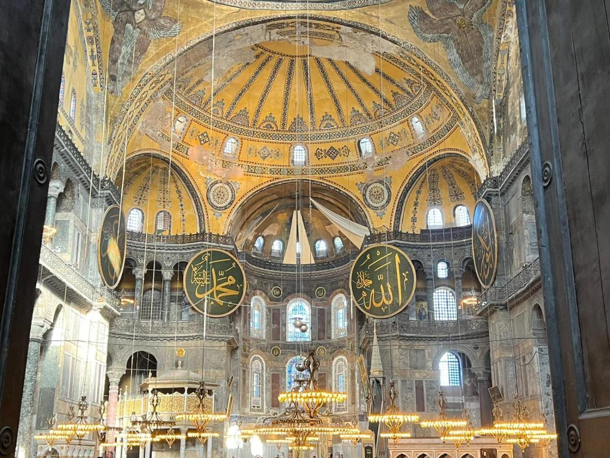 A Million Dollar View In The Heart Of The City Istanbul Exteriör bild